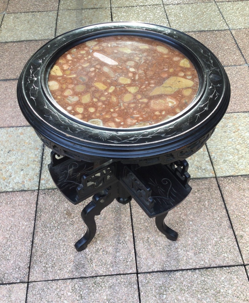 A Blackened Wooden Pedestal Table -photo-1