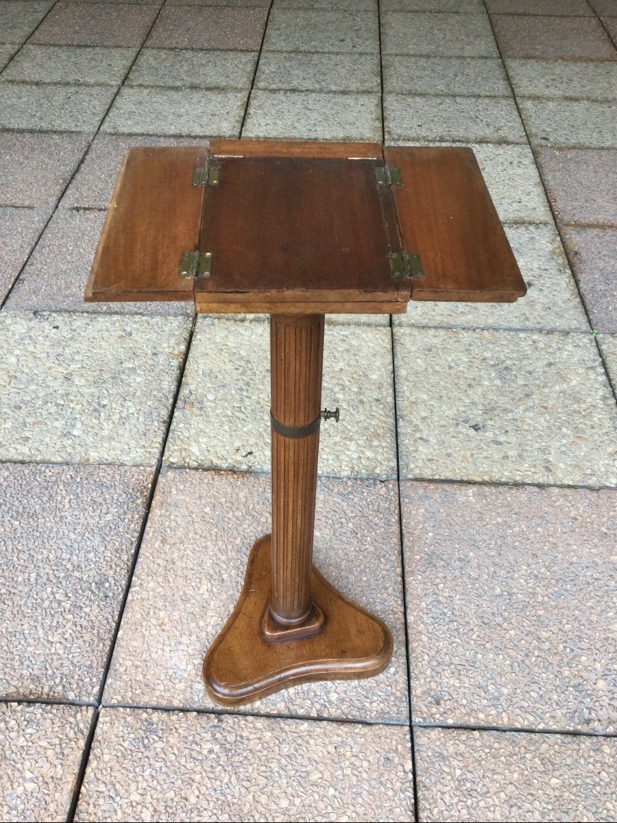 A Small Lectern Or Music Stand-photo-1