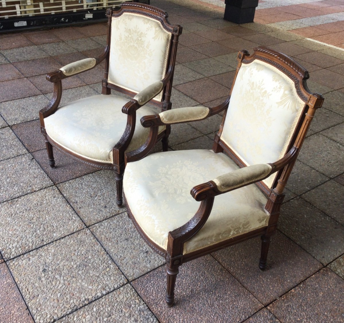 Two Louis XVI Armchairs-photo-4