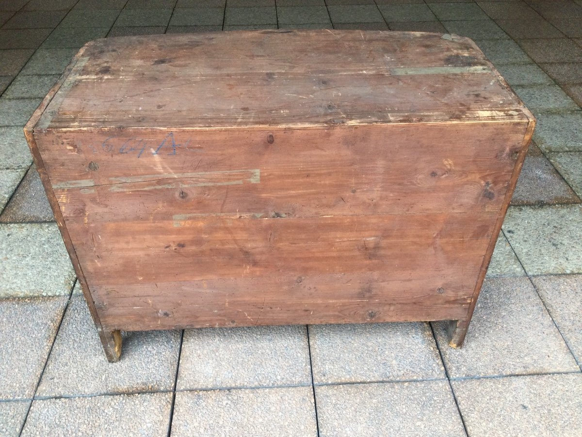 Une Commode d'époque Régence  En Bois d'Amarante.-photo-4