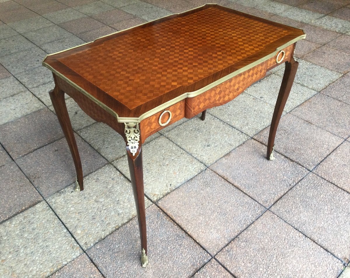 Une Table à écrire Louis XV En Marqueterie-photo-2