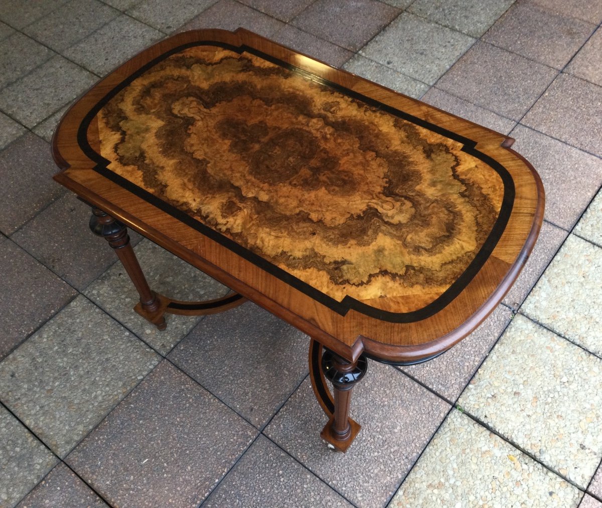 Une Table à écrire Ou Une Console-desserte  En Marqueterie-photo-2