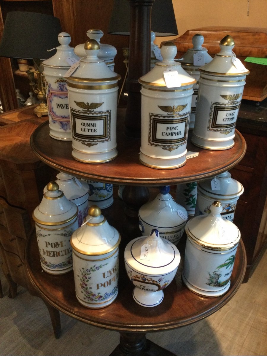 New Collection Of Antique Porcelain And Glass Pharmacy Jars. -photo-5