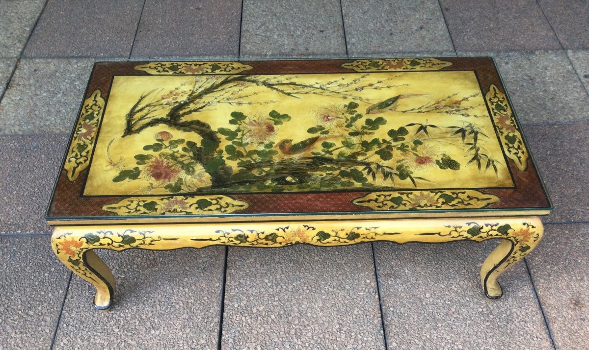 Une Table Basse Dans Le Goût De La Chine En Bois Polychrome-photo-1