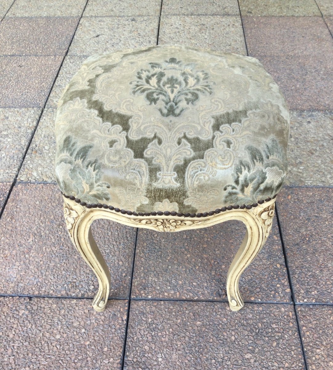 Un Tabouret De Style Louis XV En Bois Peint.-photo-3