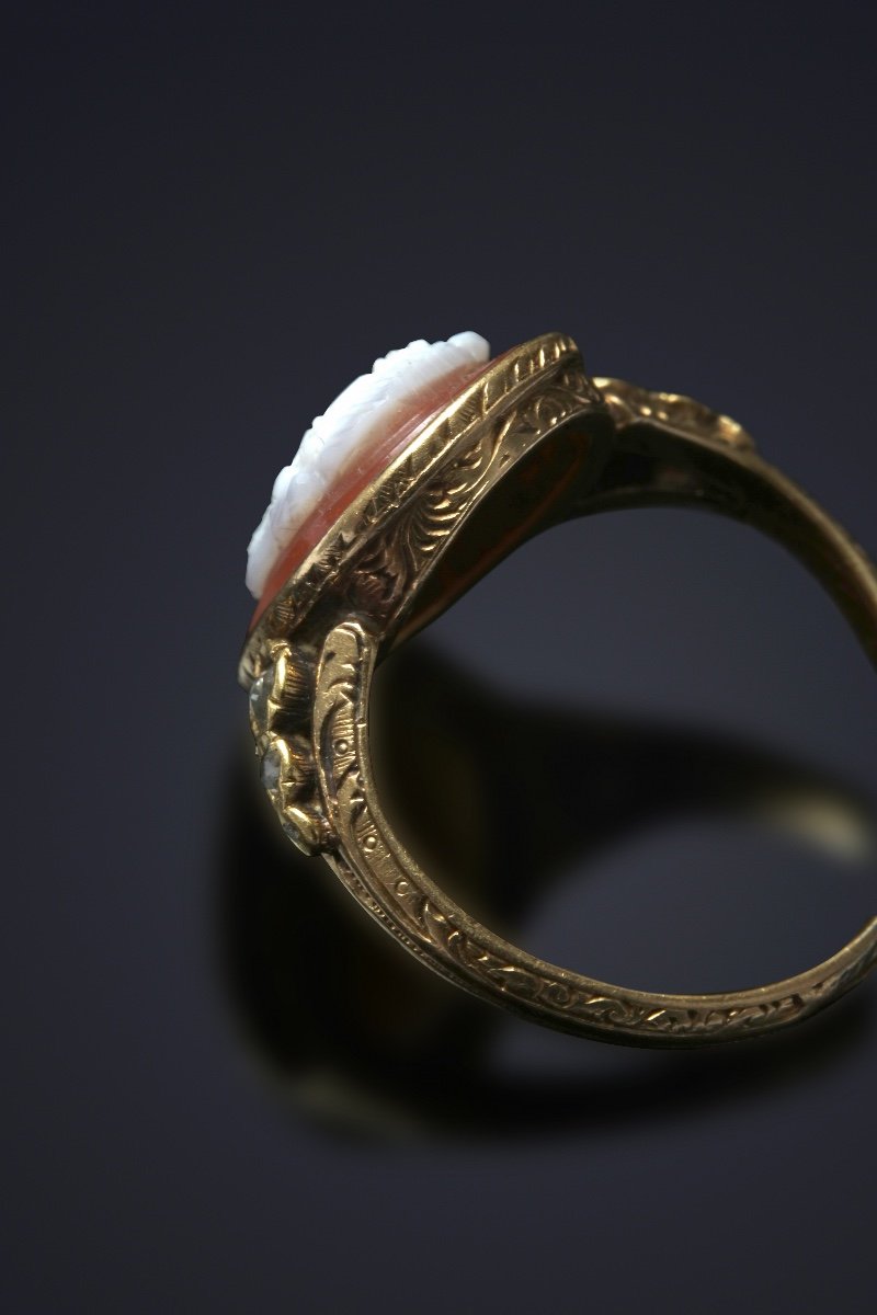 Gold Ring With Bachic Mask Cameo-photo-4