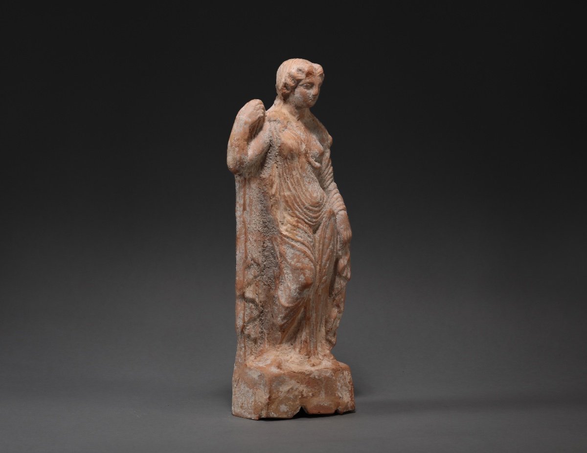 Roman Statuette Depicting Venus-photo-2