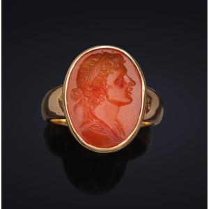 Bague En Or Et Intaille Cornaline à L’antique