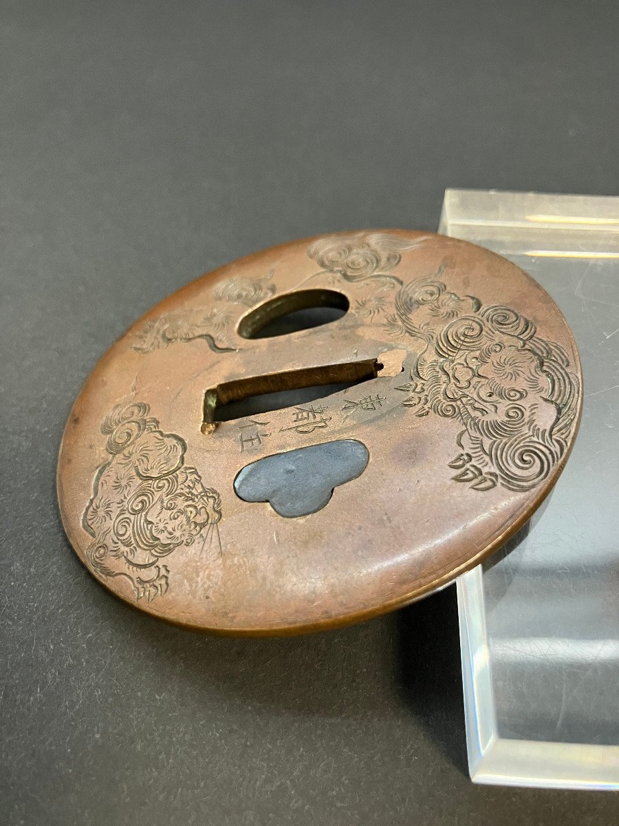 Tsuba Marugata Depicting Shishi In Suaka-photo-3