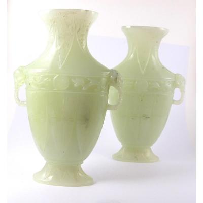 Paire De Vases Balustres En Pierre Dure