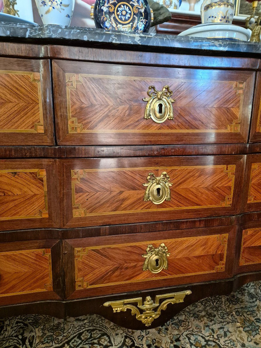 Transition Period Chest Of Drawers With Marquetry From The 18th Century-photo-2