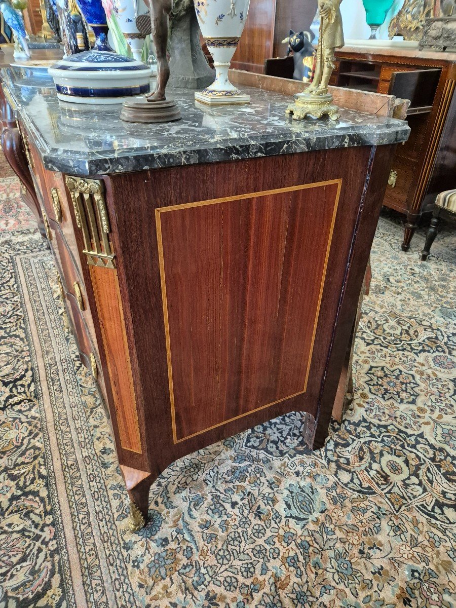 Transition Period Chest Of Drawers With Marquetry From The 18th Century-photo-4