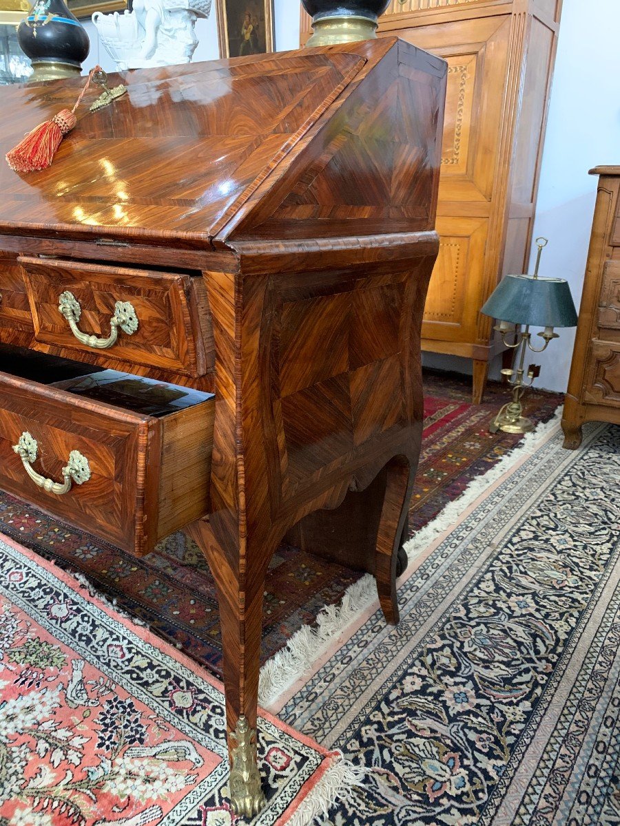 Bureau Dos d'âne Galbé Louis XV époque XVIIIe-photo-1