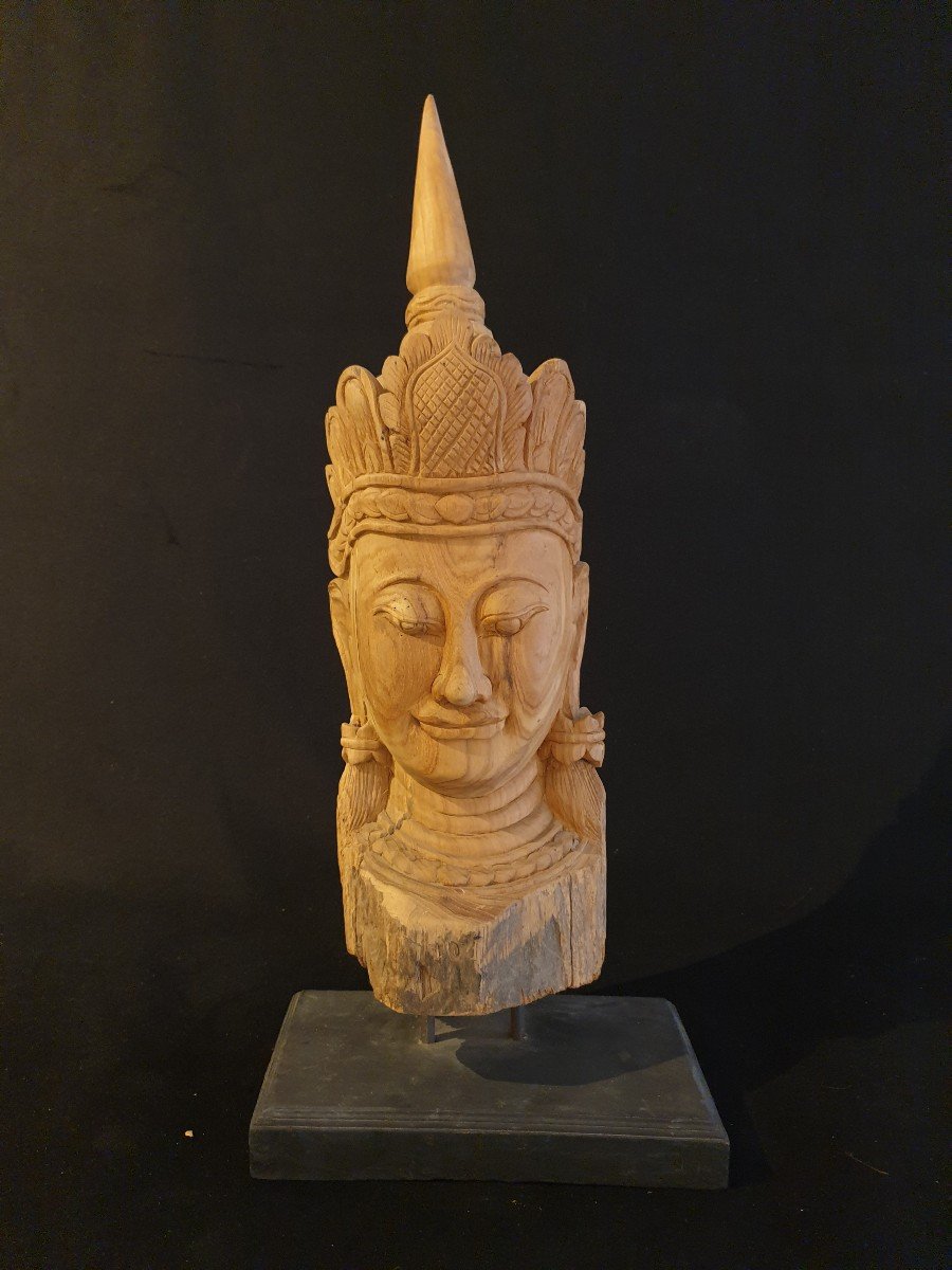 Thailand - Wooden Guanyin Head - 20th