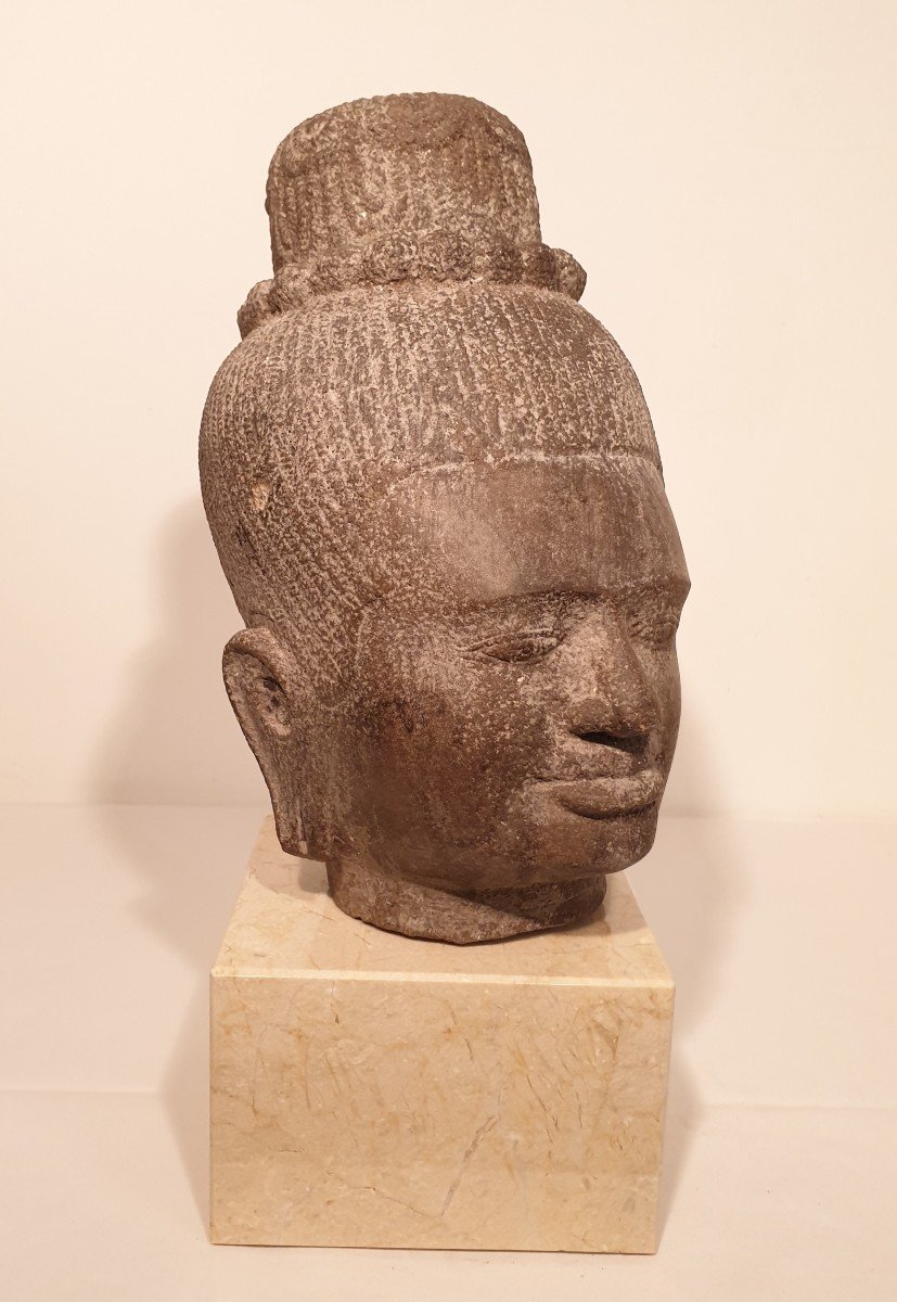 Art Khmer (cambodge) - Tête De Divinité En Grès - 28 Cm