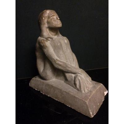 A. Joltkevitch(1872-1943)jeune Fille Assise ,sculpture Stuc , Ciment , Plâtre ?