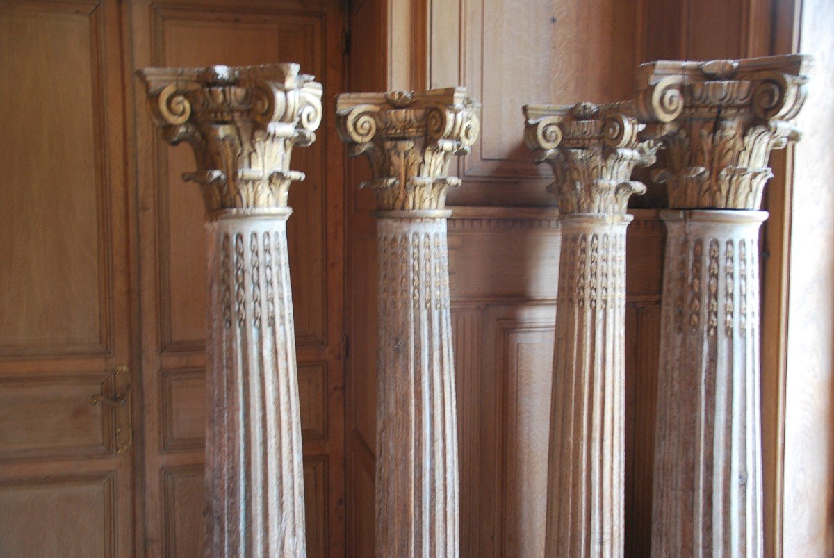 Rare Suite Of 4 Columns In Carved Wood From The XVIII-photo-2