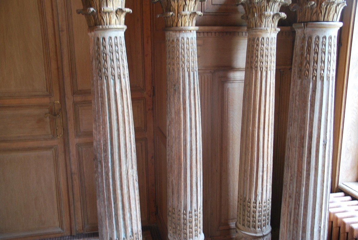 Rare Suite Of 4 Columns In Carved Wood From The XVIII-photo-3