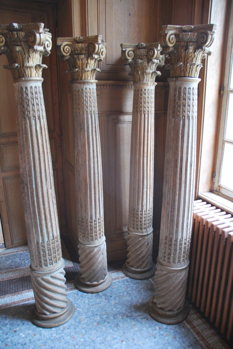 Rare Suite Of 4 Columns In Carved Wood From The XVIII-photo-2