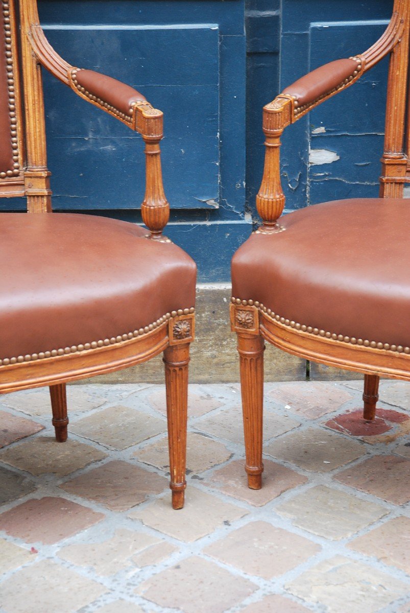 Pair Of Louis XVI Cabriolets Attributed To Sené-photo-2