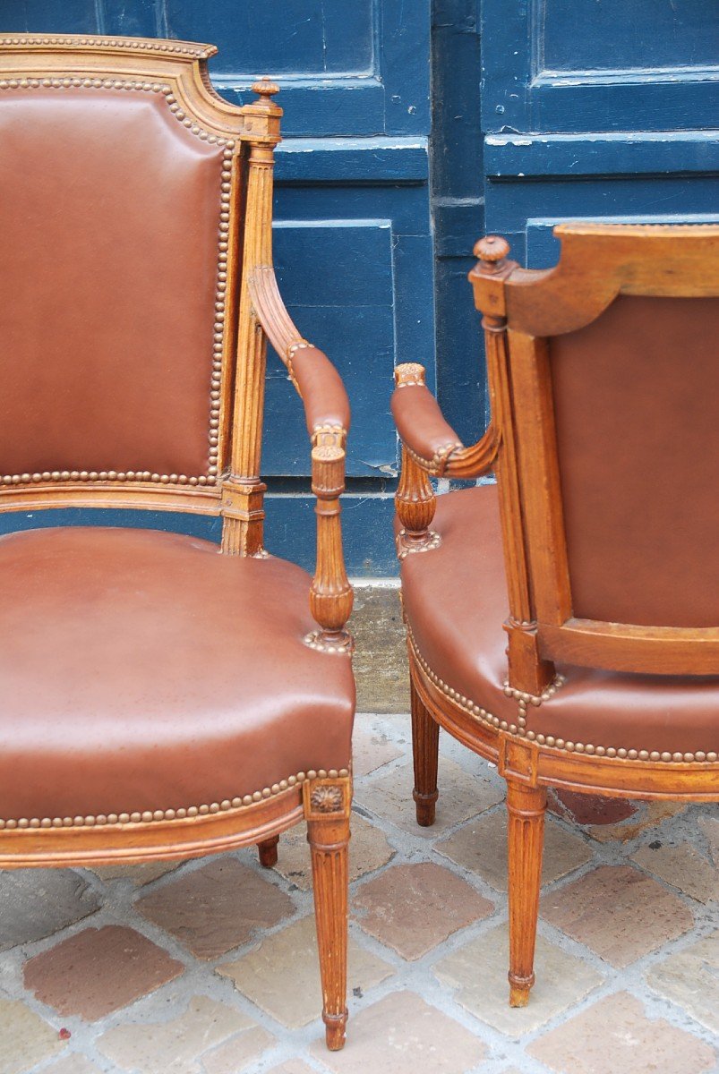 Pair Of Louis XVI Cabriolets Attributed To Sené-photo-4