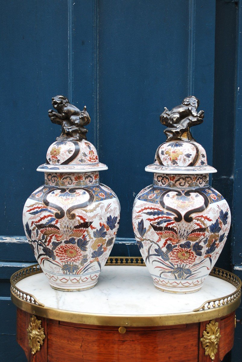 Pair Of Covered Potiches With Imari Decor XIX-photo-2