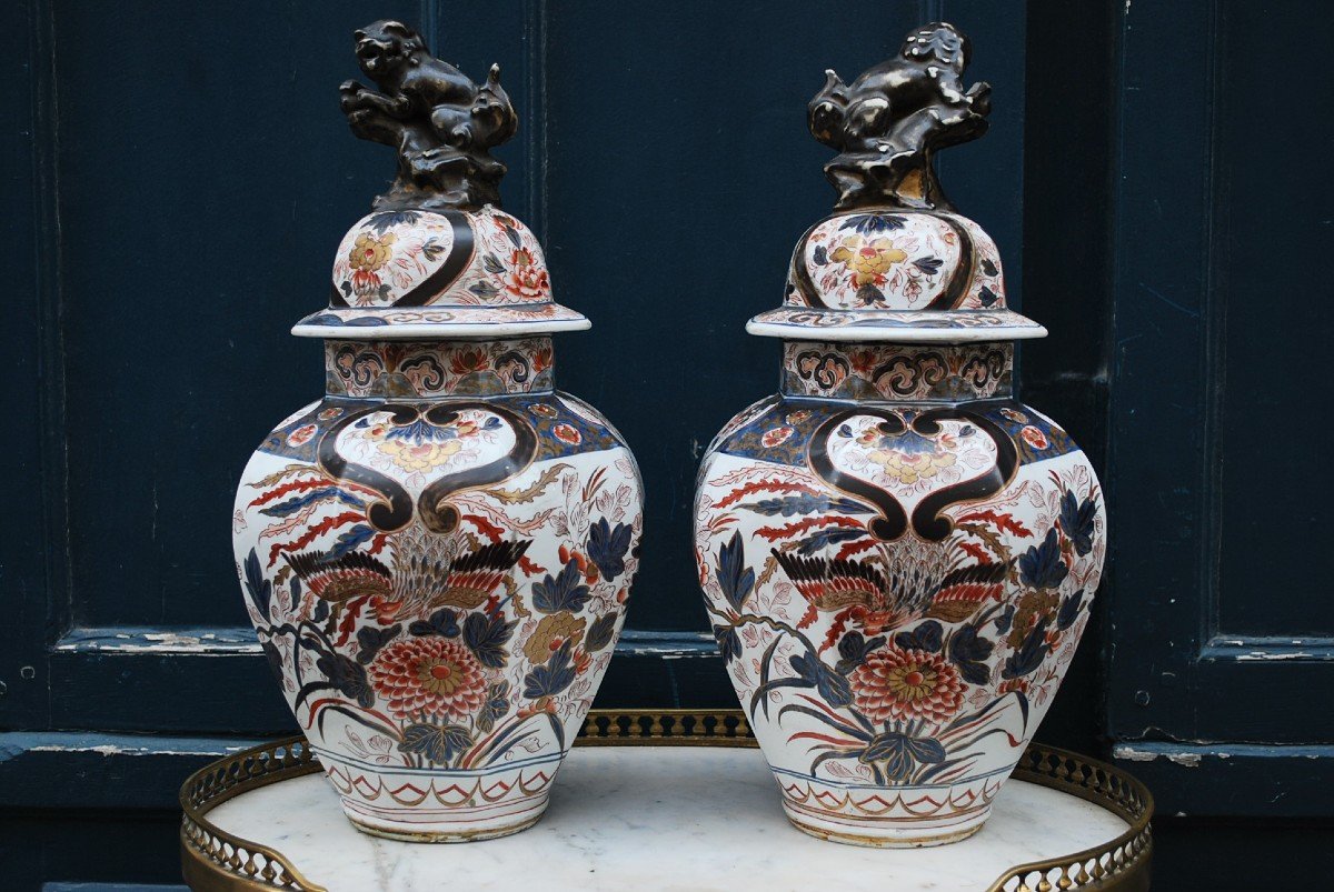 Pair Of Covered Potiches With Imari Decor XIX-photo-3