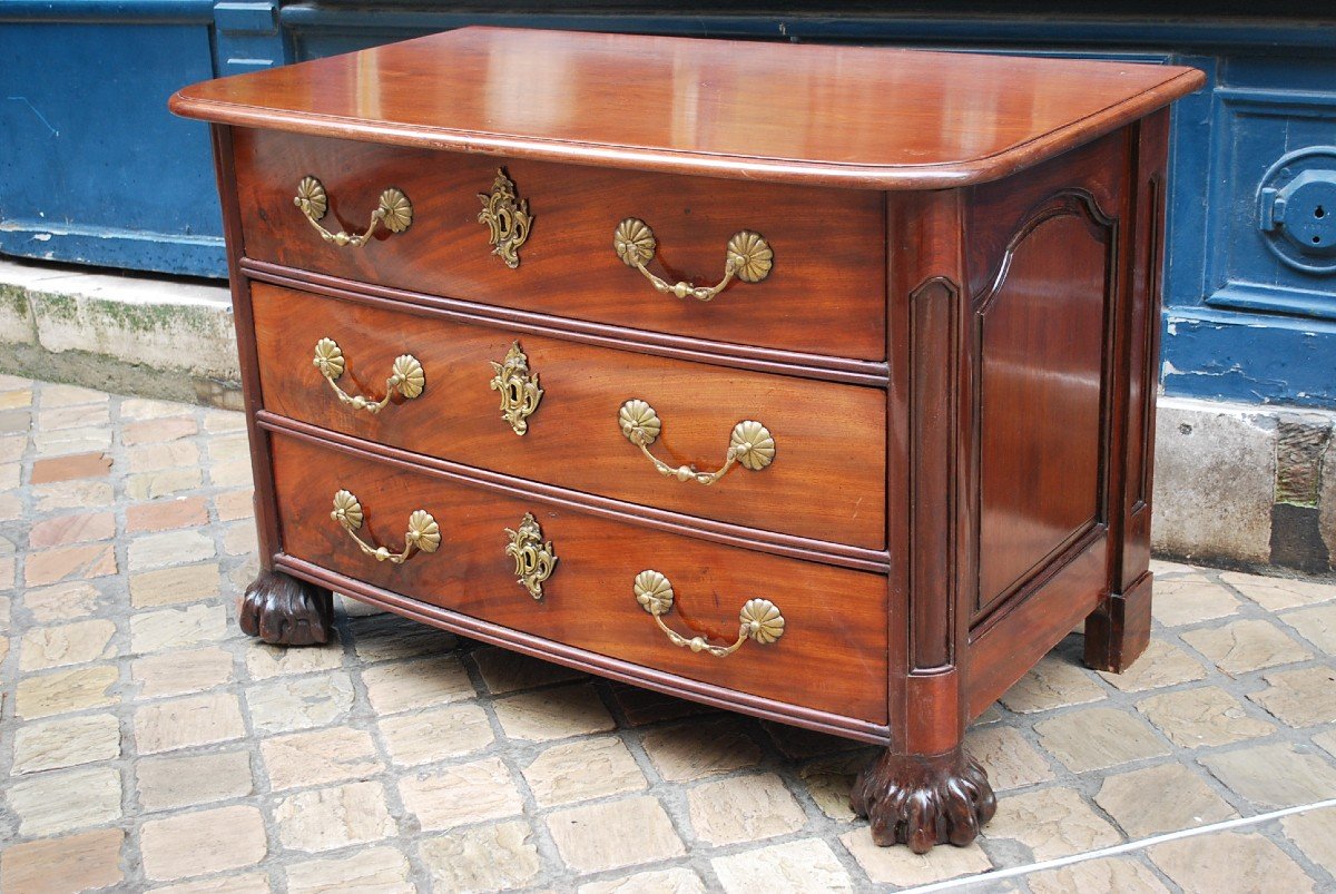 Beautiful Malouine Commode In Solid Mahogany XVIII