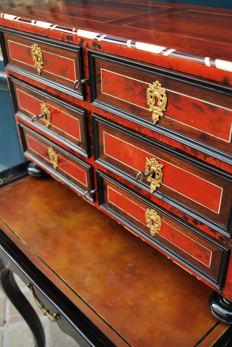 Flanders Cabinet XVII Red Tortoiseshell-photo-1