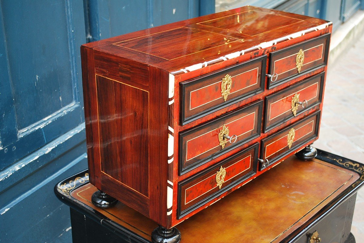 Flanders Cabinet XVII Red Tortoiseshell-photo-3