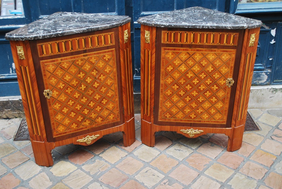 Pair Of Louis XVI Period Corner Cabinets Attributed To Dautriche -photo-2