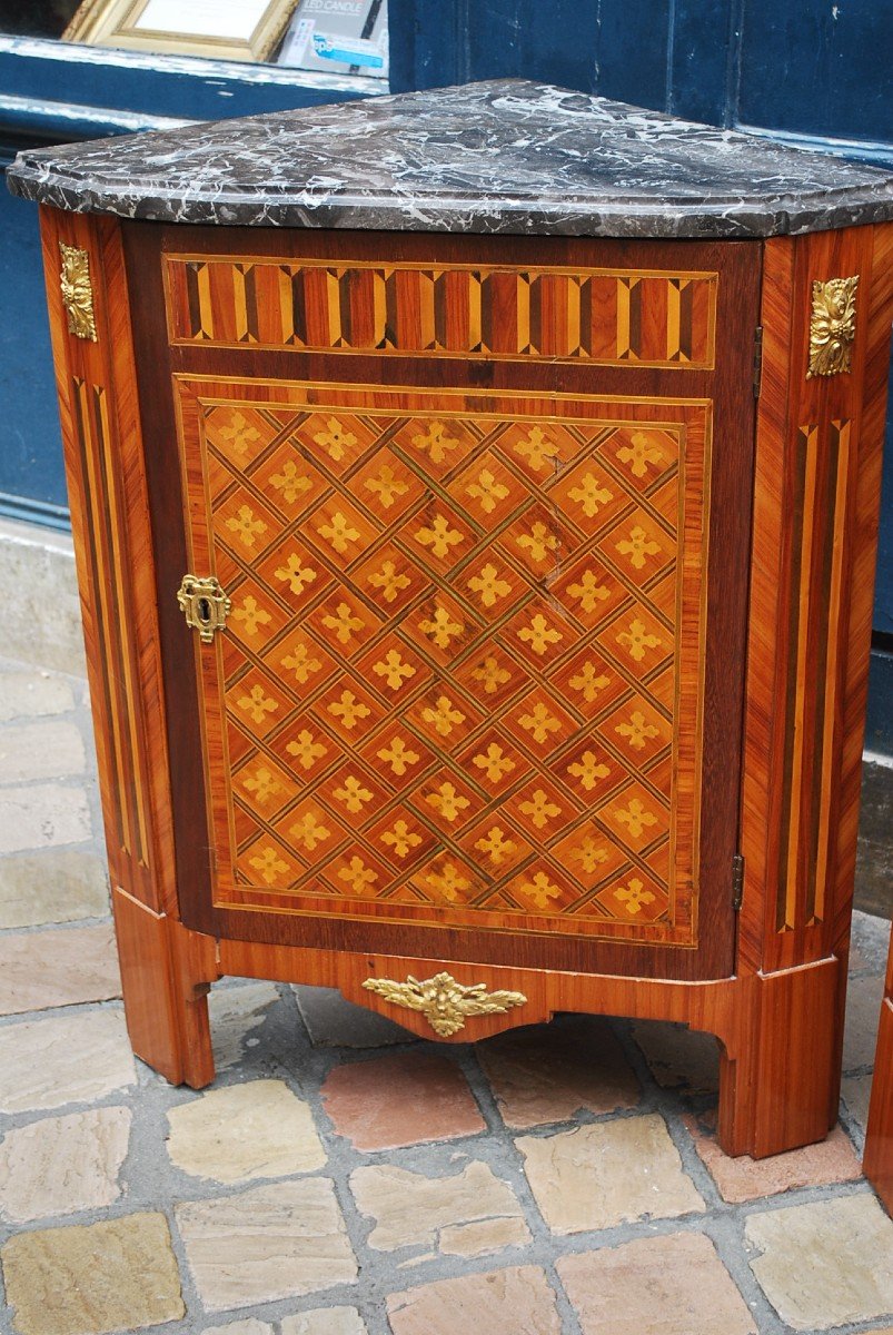 Pair Of Louis XVI Period Corner Cabinets Attributed To Dautriche -photo-4