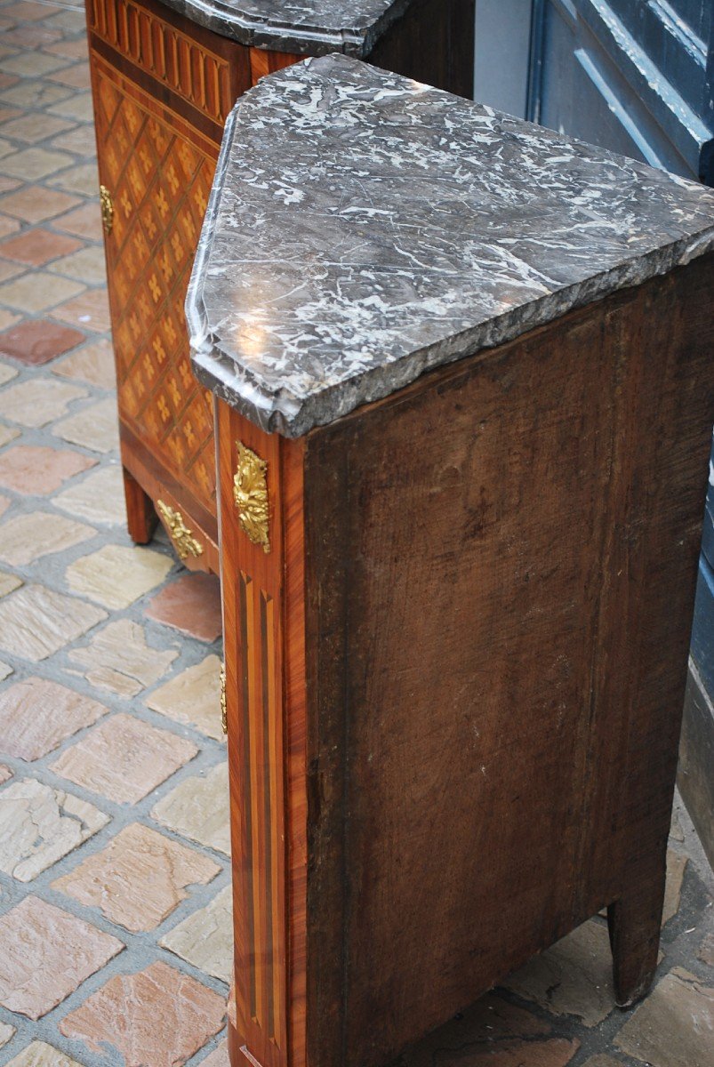 Pair Of Louis XVI Period Corner Cabinets Attributed To Dautriche -photo-7