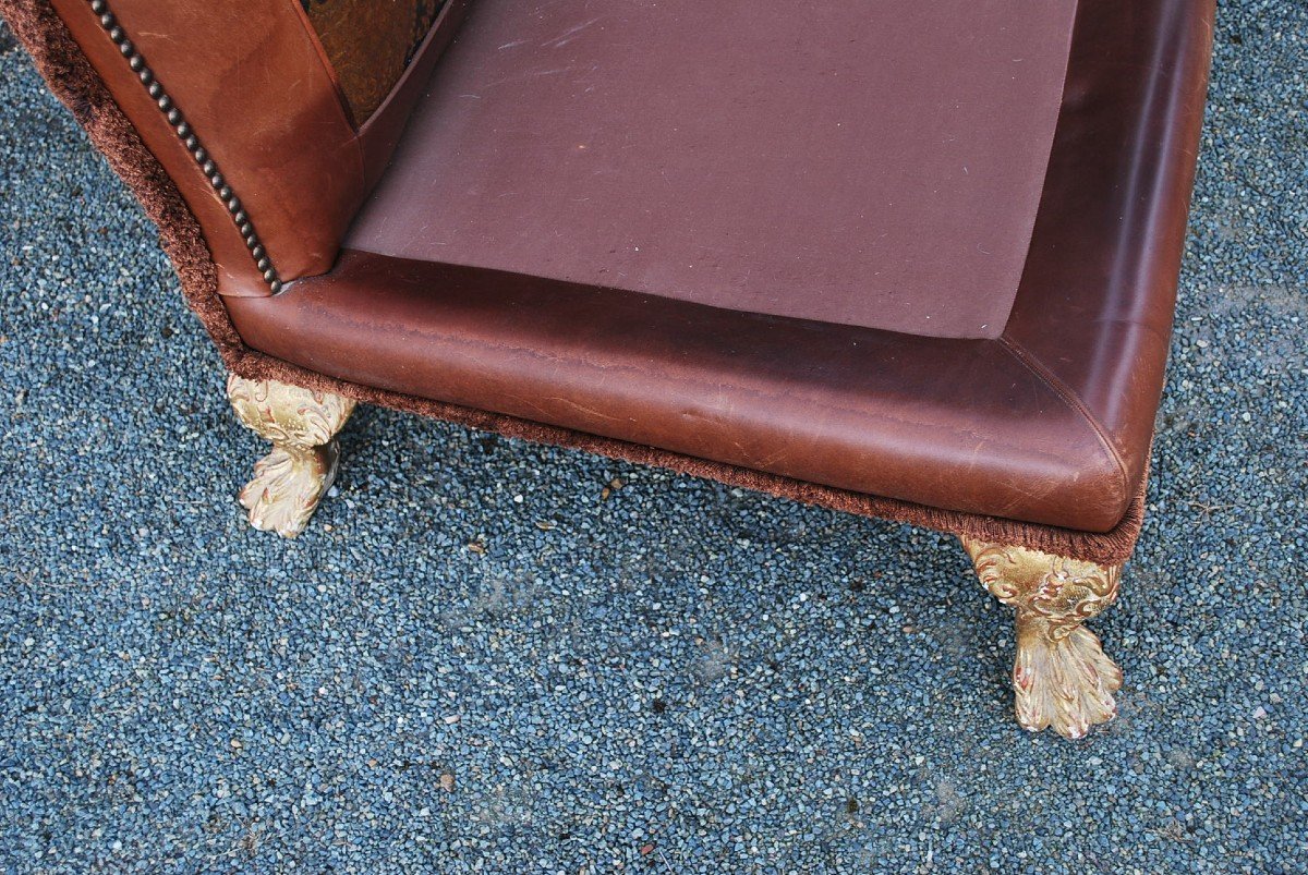 Important Low Chair In Leather And Golden Wood -photo-6