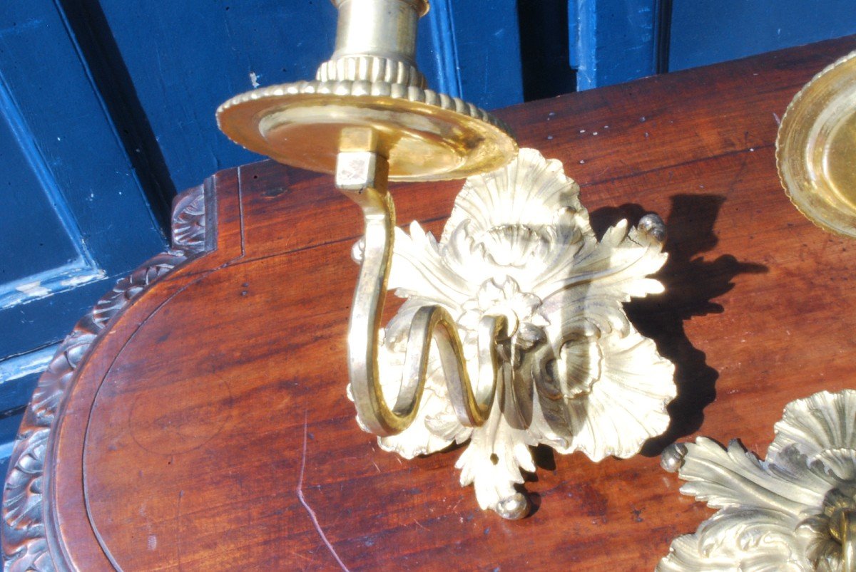 Rare Pair Of Gilt Bronze Sconces From Regency XVIII Period-photo-2