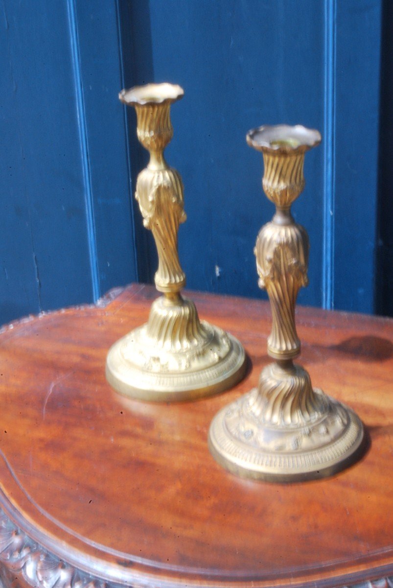 Pair Of Louis XVI Period Gilt Bronze Candlesticks-photo-3