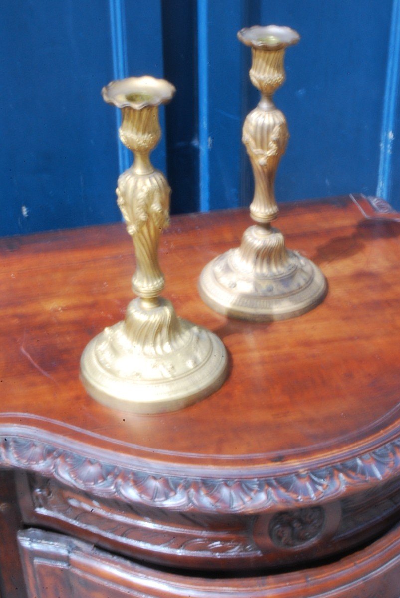 Pair Of Louis XVI Period Gilt Bronze Candlesticks-photo-4
