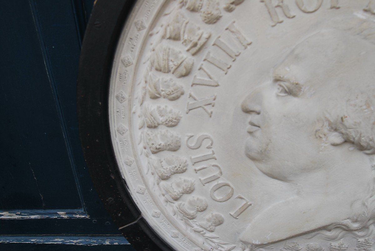 Large Plaster Medallion Profile Of Louis XVIII And King Of Frances XIX-photo-2