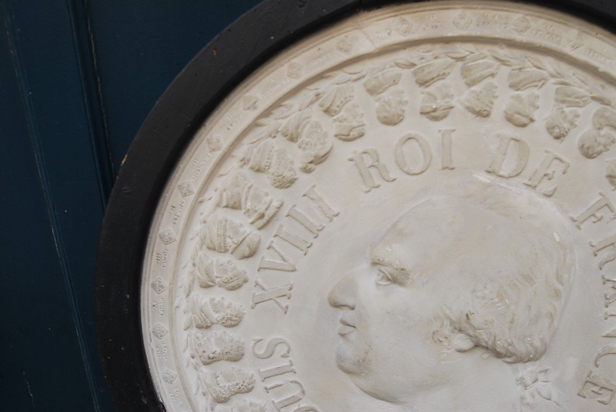 Large Plaster Medallion Profile Of Louis XVIII And King Of Frances XIX-photo-3