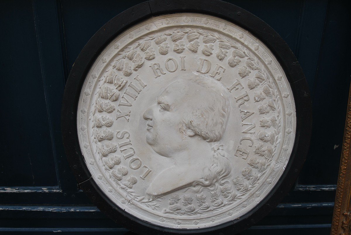 Large Plaster Medallion Profile Of Louis XVIII And King Of Frances XIX