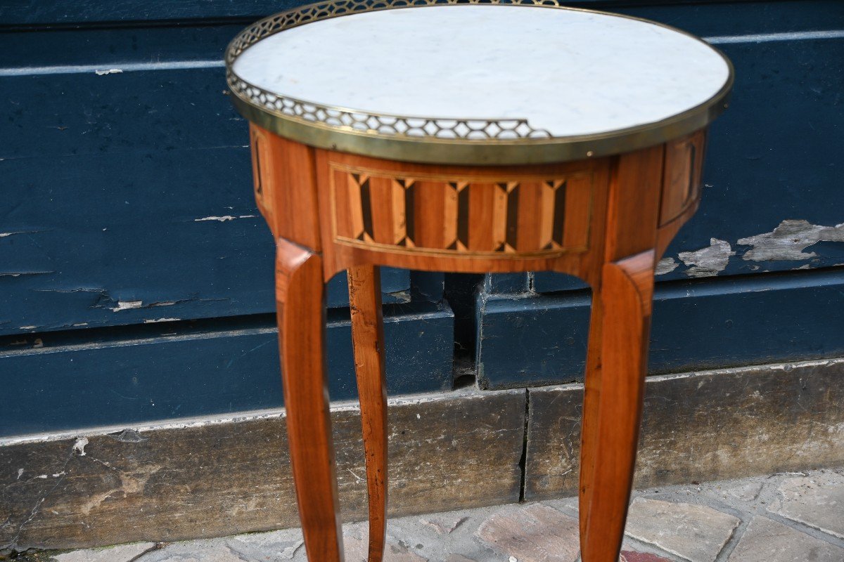 Small Circular Coffee Table From The Transitional Period, 18th Century-photo-1