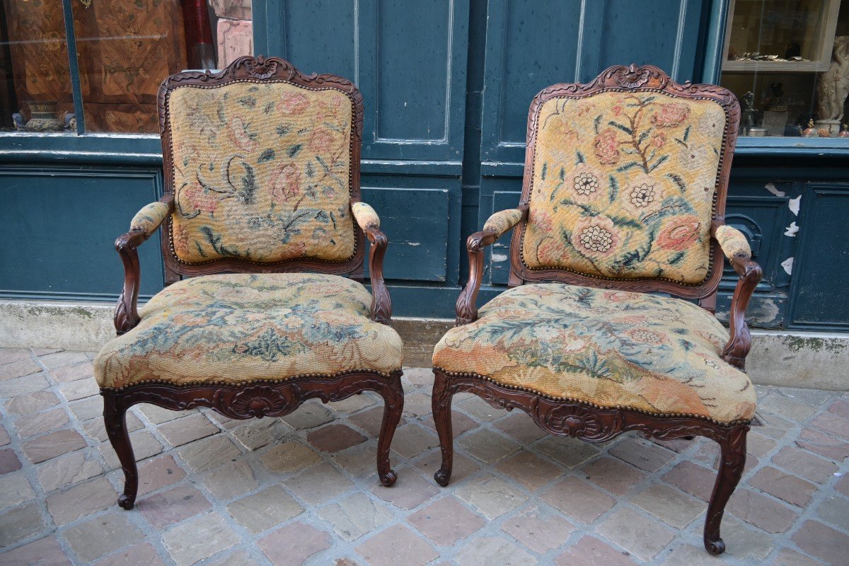 Paire De Larges Fauteuils à La Reine D époque Regence  XVIII-photo-2