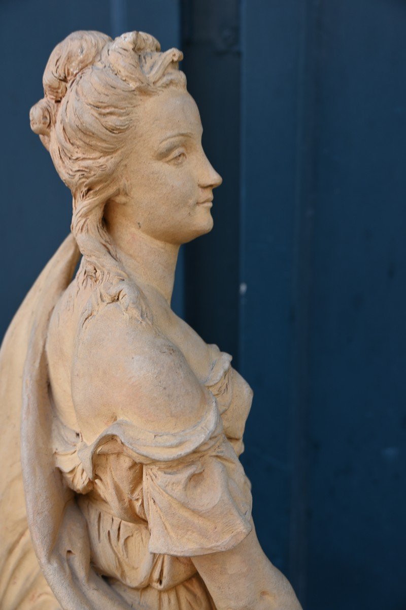 Original 18th Century Terracotta Depicting A Young Woman -photo-4