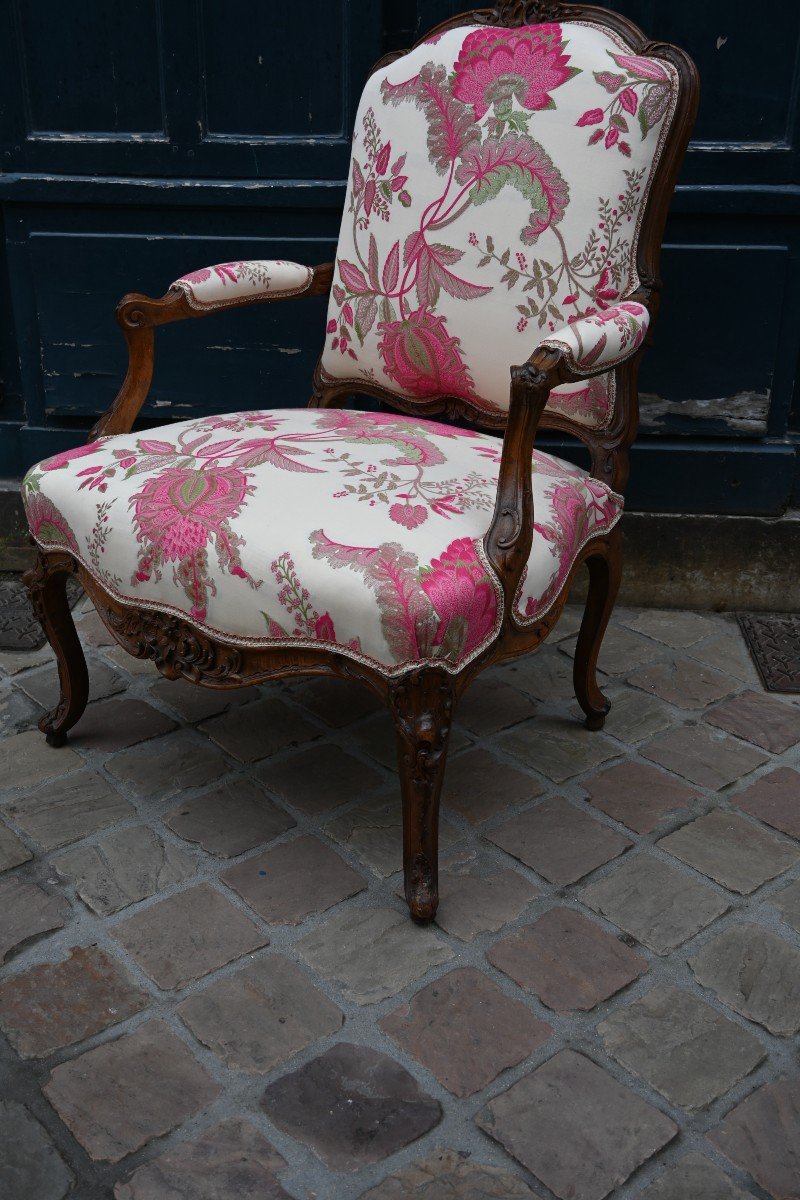 Beau Fauteuil à Dossier Plat D époque Louis XV   Burgat-photo-2