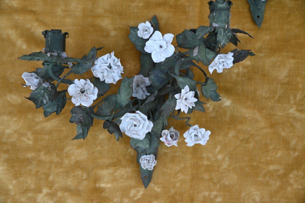 Pair Of Green Sheet Metal Wall Lights And Porcelain Flowers, 19th Century-photo-6