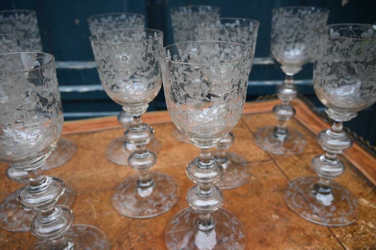 Set Of Twelve Large Engraved Glasses In The 18th Century Style-photo-2