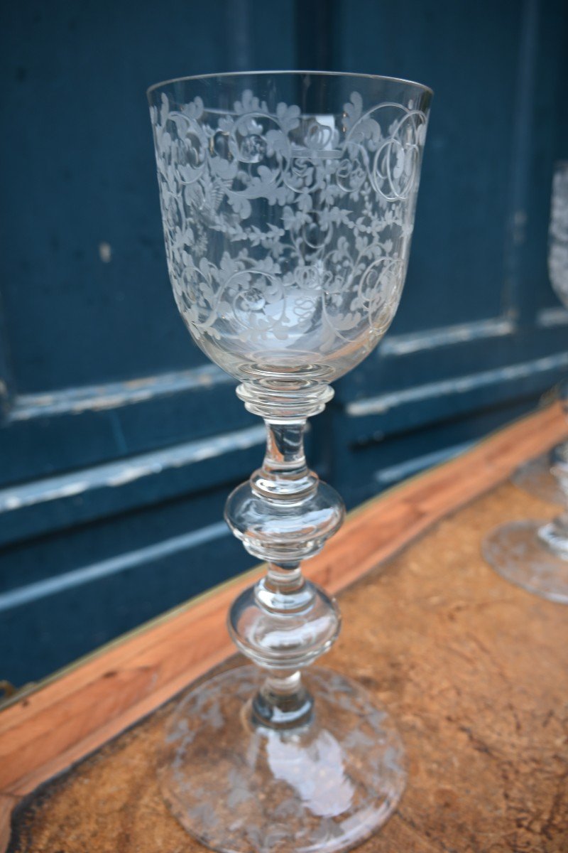 Set Of Twelve Large Engraved Glasses In The 18th Century Style-photo-1