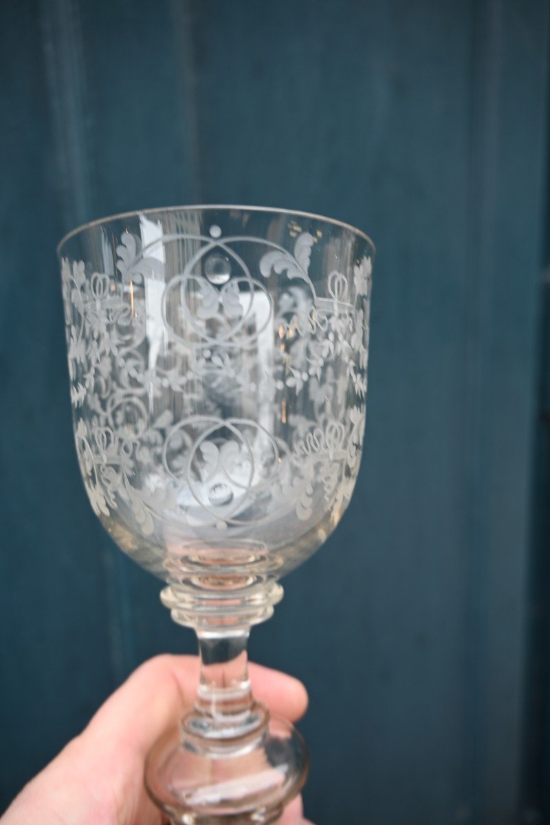 Set Of Twelve Large Engraved Glasses In The 18th Century Style-photo-3