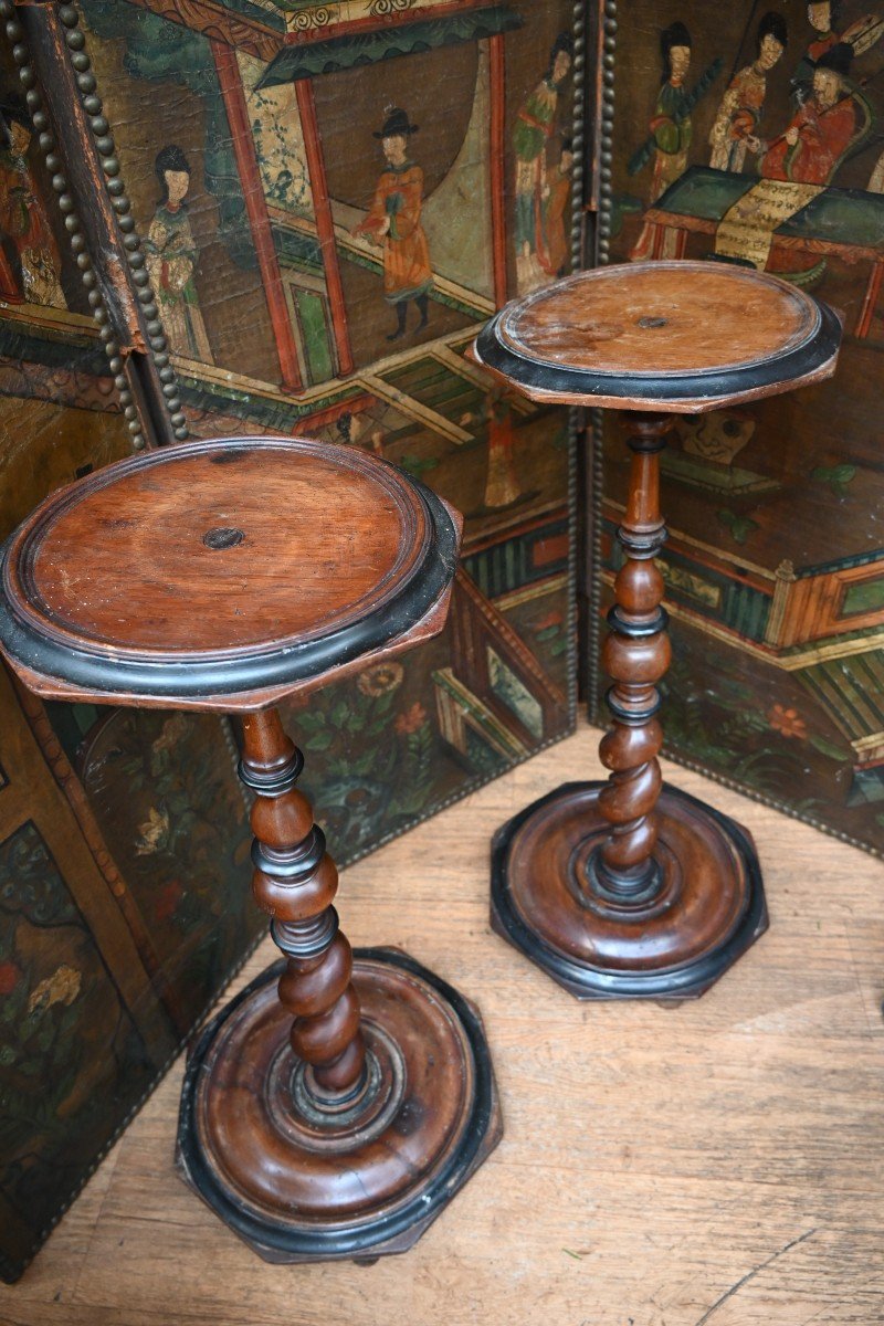 Pair Of Rare 17th Century Light Holder Gueridons-photo-1