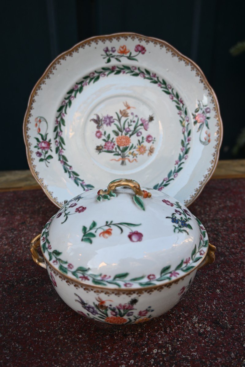 Bouillon En Porcelaine De Chine Du XVIII